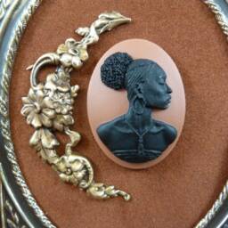 Framed Cameos African American Woman Black + Milk Chocolate Victorian Scrolled Floral Design Brass Frame Wall Shelf Desk Hanging Art Cfa20-2 - thumbnail 2