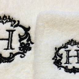 Luxurious Monogrammed 700Gsm Towels - thumbnail 3