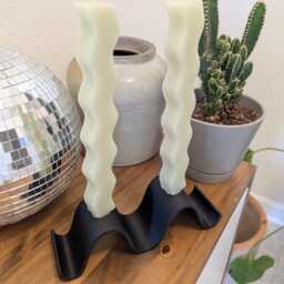 Wavy Plastic Candlestick Holder, Modern Home Decor - thumbnail 2