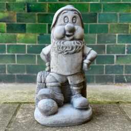 Player Football Gnome Sculpture Concrete Sport Figurine Outdoor Soccer Statue Stone Player Decoration Lawn Ornament Gnome Lover Gift - thumbnail 1