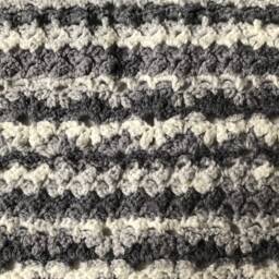 Grey & White Baby Blanket - thumbnail 4