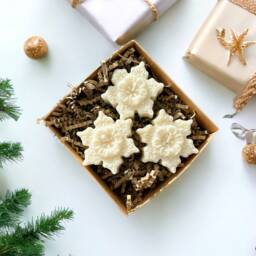 Scented Snowflake Candles, Christmas Candle Set, Christmas Gift For Her, Festive Home Decor, Winter Gift, Vegan - thumbnail 2