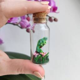 Little Chameleon With Flowers in Glass-Bottle/Unique Miniature Figure/ Handmade Artwork - thumbnail 4