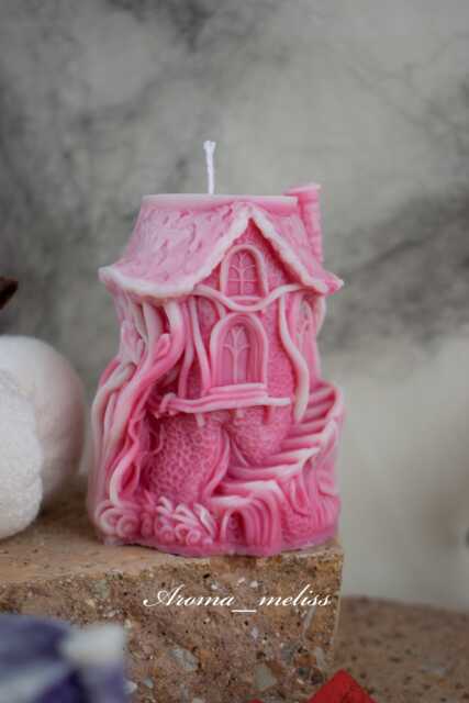 Handmade Halloween Treehouse Candle Soy & Beeswax Blend - image 1
