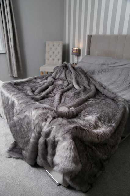 Super Luxury - Grey Wolf Faux Fur With Silver Polar Fleece Lining Hand Made Throw - image 1