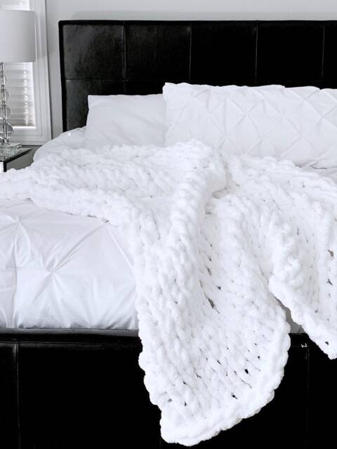 Jumbo Knit Throw Blanket Chenille - White The Grande - image 1