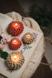 Flowers Candles, Beeswax Chrysanthemum Candle, Wedding Favors, Decorative Gift For Mom, Home Decoration, Decor - thumbnail 1