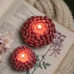 Flowers Candles, Beeswax Chrysanthemum Candle, Wedding Favors, Decorative Gift For Mom, Home Decoration, Decor - thumbnail 3
