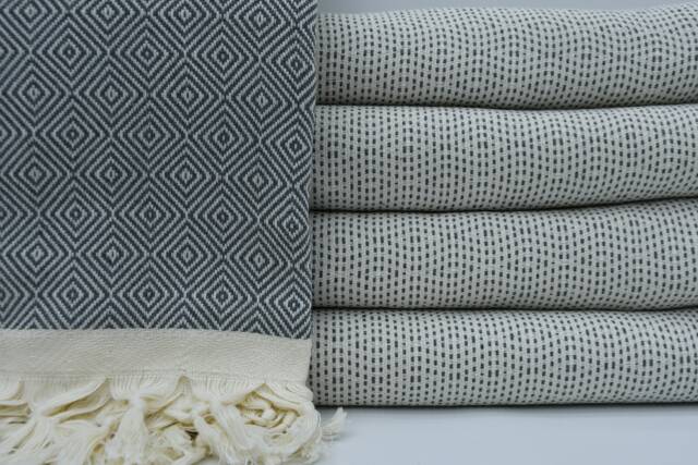 "Gray Throw, Bed Cover, Bed Rug, Peshtemal Cover, Throw Towel, Beach Blanket, Turkish Towel, 79""x95" - image 1