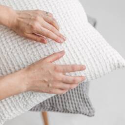 Set Of 2 Waffle Linen Pillow Shams, Textured Decorative Pillows - thumbnail 2