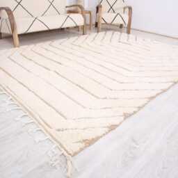 Moroccan Rug, 6x9 Ft Beni Ouarain Fabulous White Berber Rug - thumbnail 3