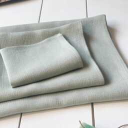 Waffle Linen Towel in Various Colors & Sizes/stonewashed Lightweight Natural Bath Towels/Linen Sauna Sheet - thumbnail 3
