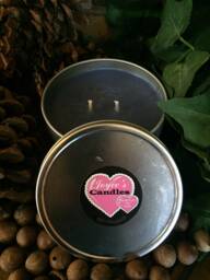 Blueberry Cobbler Handmade Hand Poured 16 Oz Soy Candle in Metal Tin With Matching Lid - thumbnail 1