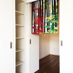 Japanese Noren Order Made, Red Momiji Door Curtain, Japanese Tenugui, Japan Maple Tree Noren, Wall Tapestry, Fabric Panel - thumbnail 2