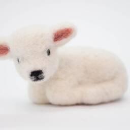 Needle Felted White Lamb, Nativity Set, Animal, Tiny Waldorf Inspired , Needle Christmas Decoration - thumbnail 2