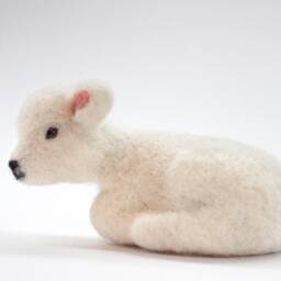 Needle Felted White Lamb, Nativity Set, Animal, Tiny Waldorf Inspired , Needle Christmas Decoration - thumbnail 3