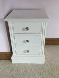 Bedside Cabinet 3 Drawers - Fluted Style - thumbnail 1
