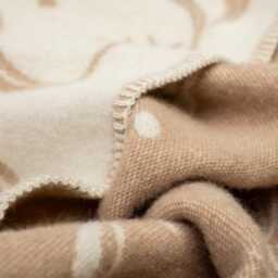 Wool Plaid - Soft & Warm Blanket With Dandelion Motif, Perfect Gift, Handmade in Eu - thumbnail 3