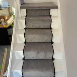 Grey Stair Runner With Black Whipped Edge - thumbnail 2