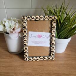 Black Cat Round Wooden Button Photo Frame 4 X 6 Inches - thumbnail 2