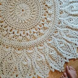 Handmade Crochet Dahlia Rug Round Cotton Area Rug, French Country Decor - thumbnail 3