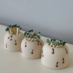 Cherry Ceramic Match Striker With Matches - thumbnail 2