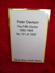 Dr Who Peter Davison Figurine, Legends Forever Limited Edition - thumbnail 4