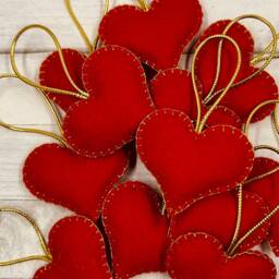 Red Felt Handmade Hearts Set Of 12, Christmas Tree Ornaments, Valentine's - thumbnail 4