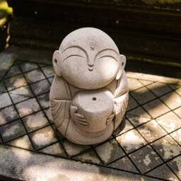 Jizo Buddha 8 Inch/20 cm, Jizo Sculpture, Room Decor, House Garden Birthday Gift - thumbnail 3