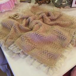 Handmade Knit Baby Blanket, Newborn Bed Cover, Unisex Gift - thumbnail 2