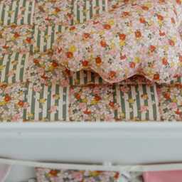 "Cotton Cloud Pillow ""Green Garden" - thumbnail 4