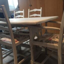 Sold Please Contact For Custom Orders - Dining Table & 6 Chairs, Floral Upholstry, 4 Dining Chairs 2 Carvers - thumbnail 3