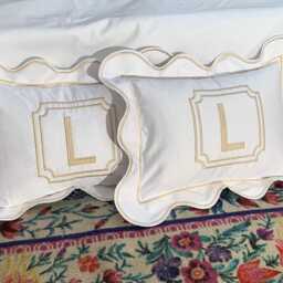 Personalized Scalloped & Border Monogrammed Pillow Sham - Set Of 1 100% Cotton Sateen Luxury Hotel Collection 400 Tc - thumbnail 2