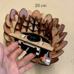 Wooden Wall Light - thumbnail 4