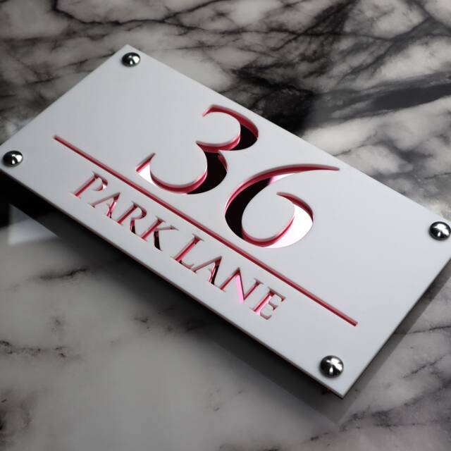 House Wall Plaques UK - Luxe A4 Chic D??cor Acrylic Modern Plaque Personalised Signs Matt White & Rose Gold 28cm X 14cm - image 1