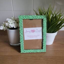 Green Or Pink Alien Face Clay Slice Photo Frame 4 X 6 Inches - thumbnail 2