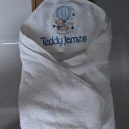 Personalised Kids Hooded Towel Embroidered Cotton Baby - thumbnail 2