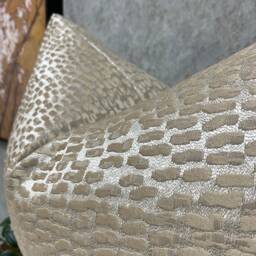 Luxury Pillow, Antelope Textured Rectangle Cushion Pillow Cover, Champagne Gold Designer Cover, High Quality - thumbnail 3
