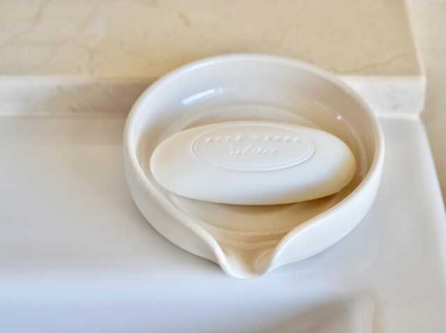Handmade Ceramic Soap Dish Roman Soapdish, Self-Draining White Stoneware With Speckles - image 1