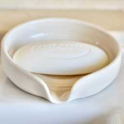 Handmade Ceramic Soap Dish Roman Soapdish, Self-Draining White Stoneware With Speckles - thumbnail 2