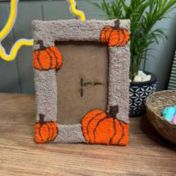 Handmade Halloween Punch Needle Picture Frame - Home Decor 4x6 Wall Art Hanging Tufted Photo Gift - thumbnail 3