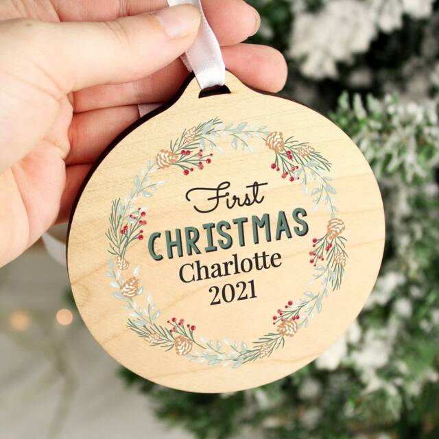 Personalised Christmas Wreath Wooden Ornament Custom Tree Decoration - image 1