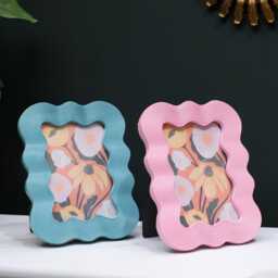 Retro Wavy Edged Photo Frame - Pink Or Aqua For 4x6 Inch Photos - thumbnail 2