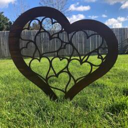 Metal Heart Garden Statue Rustic Steel Lawn Art, UK Made Anniversary Wedding Birthday Gift - thumbnail 2