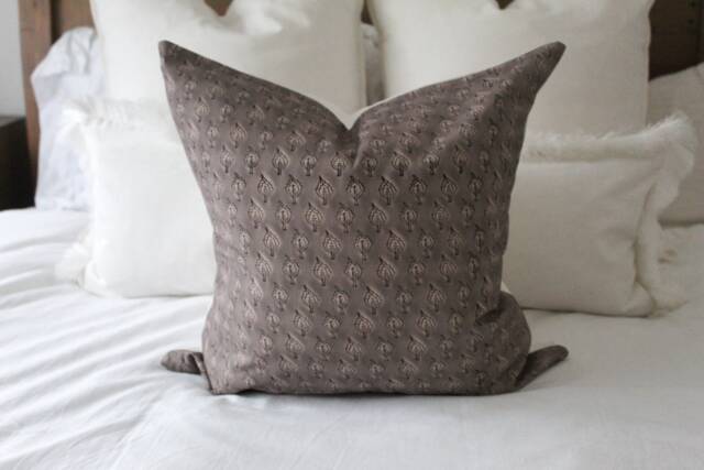 Brown Leaf Print Cotton Cushion, Farmhouse Throw Pillow - 45x45cm - image 1