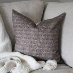 Brown Leaf Print Cotton Cushion, Farmhouse Throw Pillow - 45x45cm - thumbnail 2