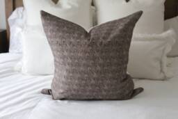 Brown Leaf Print Cotton Cushion, Farmhouse Throw Pillow - 45x45cm - thumbnail 1