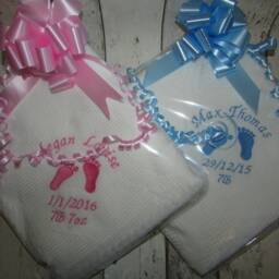 Personalised Baby Blanket Shawl Wrap Embroidered Boy Girl Shower Gift - thumbnail 2
