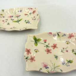 A Pair Of Soap Dishes in Dainty Spring Blossom Design By Heron Cross Pottery - thumbnail 3