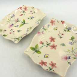 A Pair Of Soap Dishes in Dainty Spring Blossom Design By Heron Cross Pottery - thumbnail 2